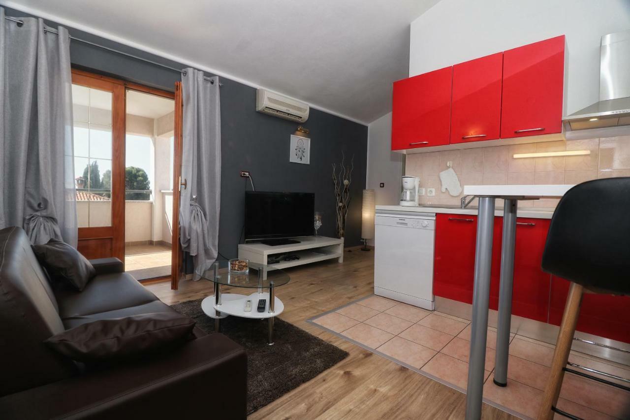 Apartments And Rooms Lorena 236 Rovinj Kültér fotó