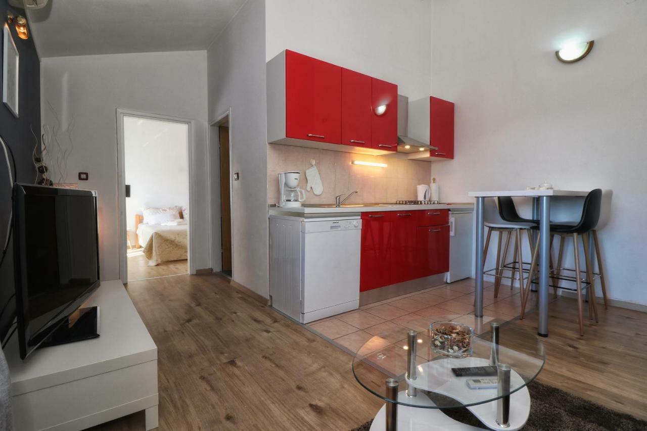 Apartments And Rooms Lorena 236 Rovinj Kültér fotó